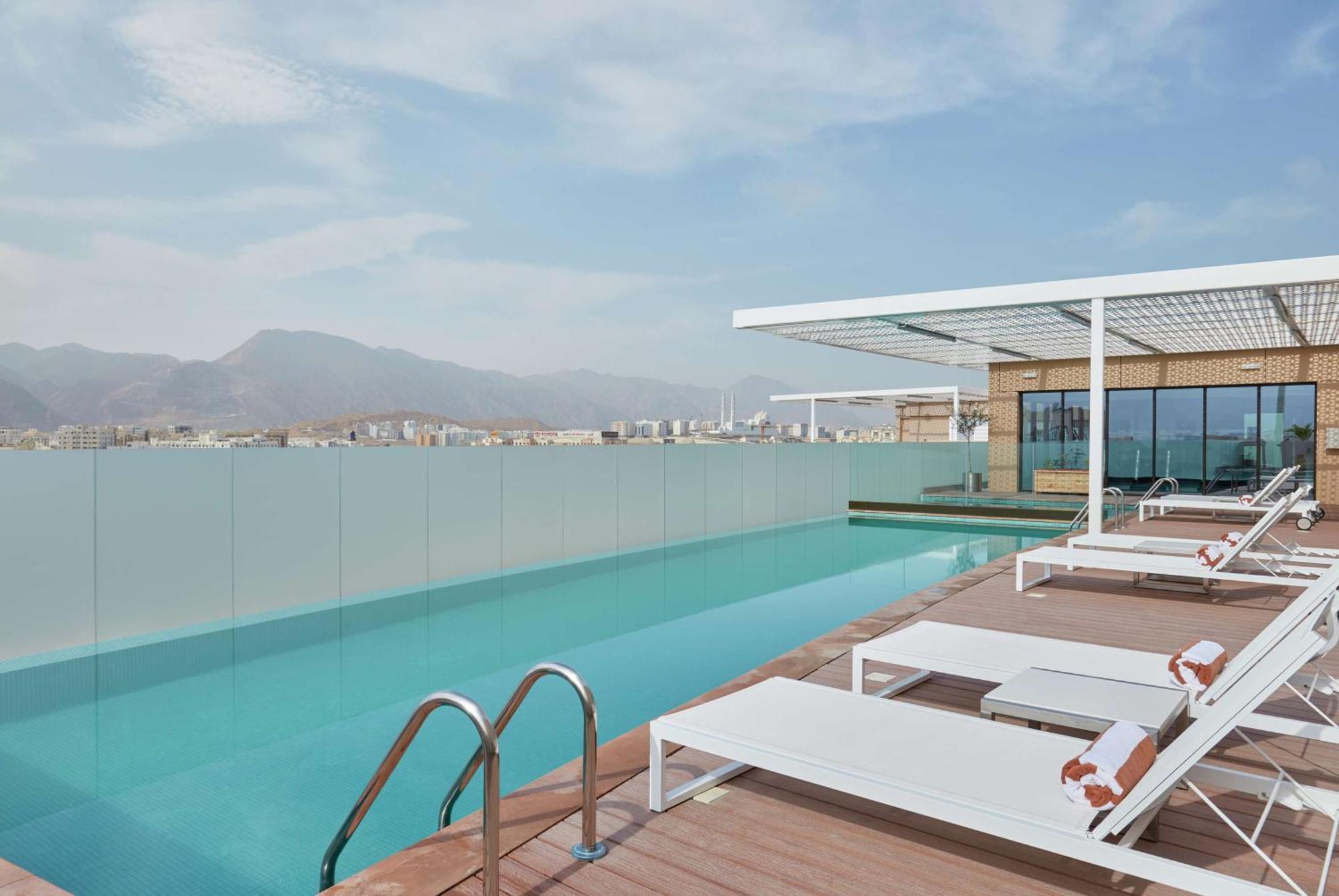 Hilton Garden Al Khuwair 4* Maskat