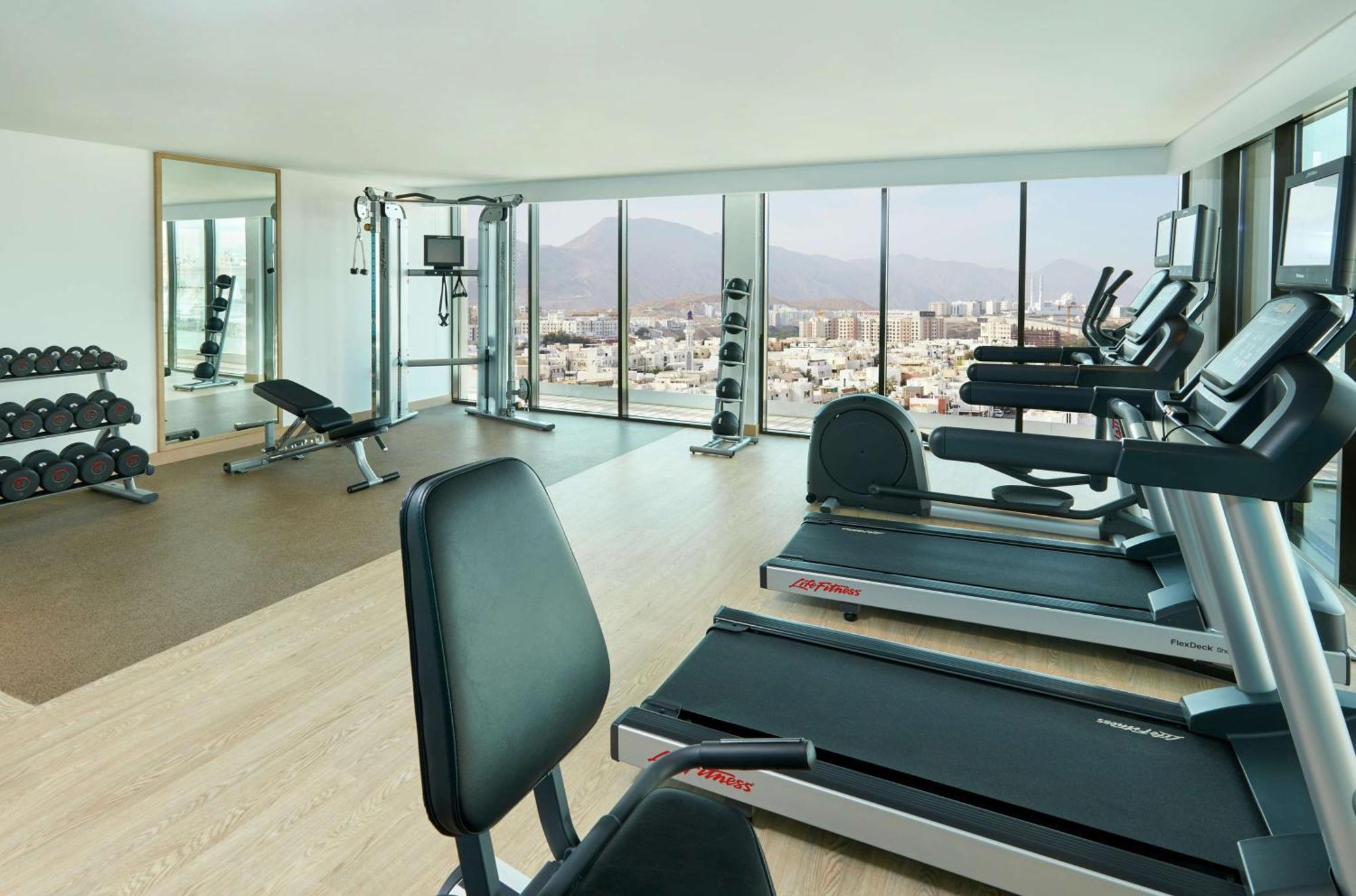 Hilton Garden Al Khuwair 4* Maskat